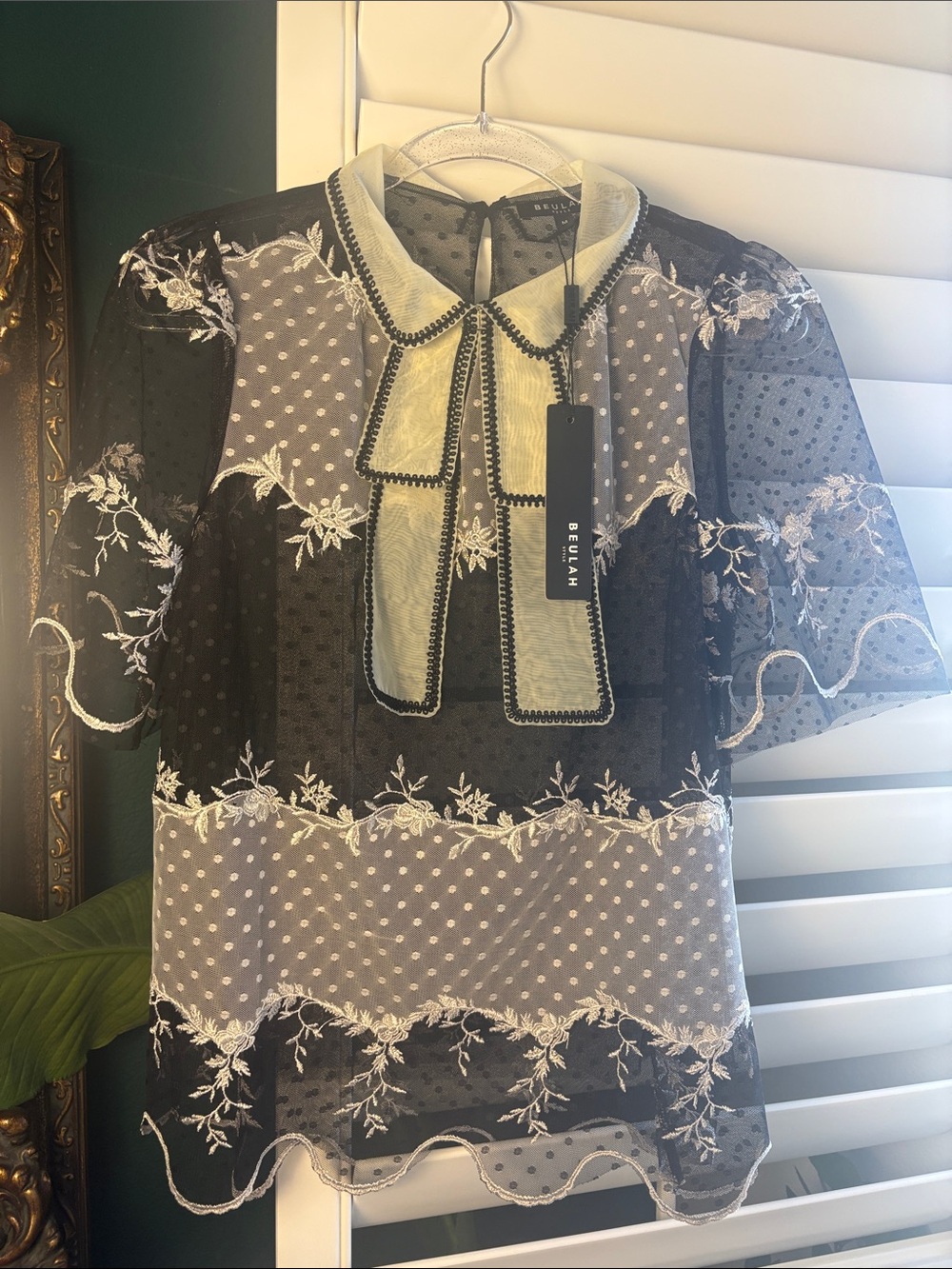 Beulah London Calling NWT Black Cream sheer Embroidered Lace Bow Blouse size M